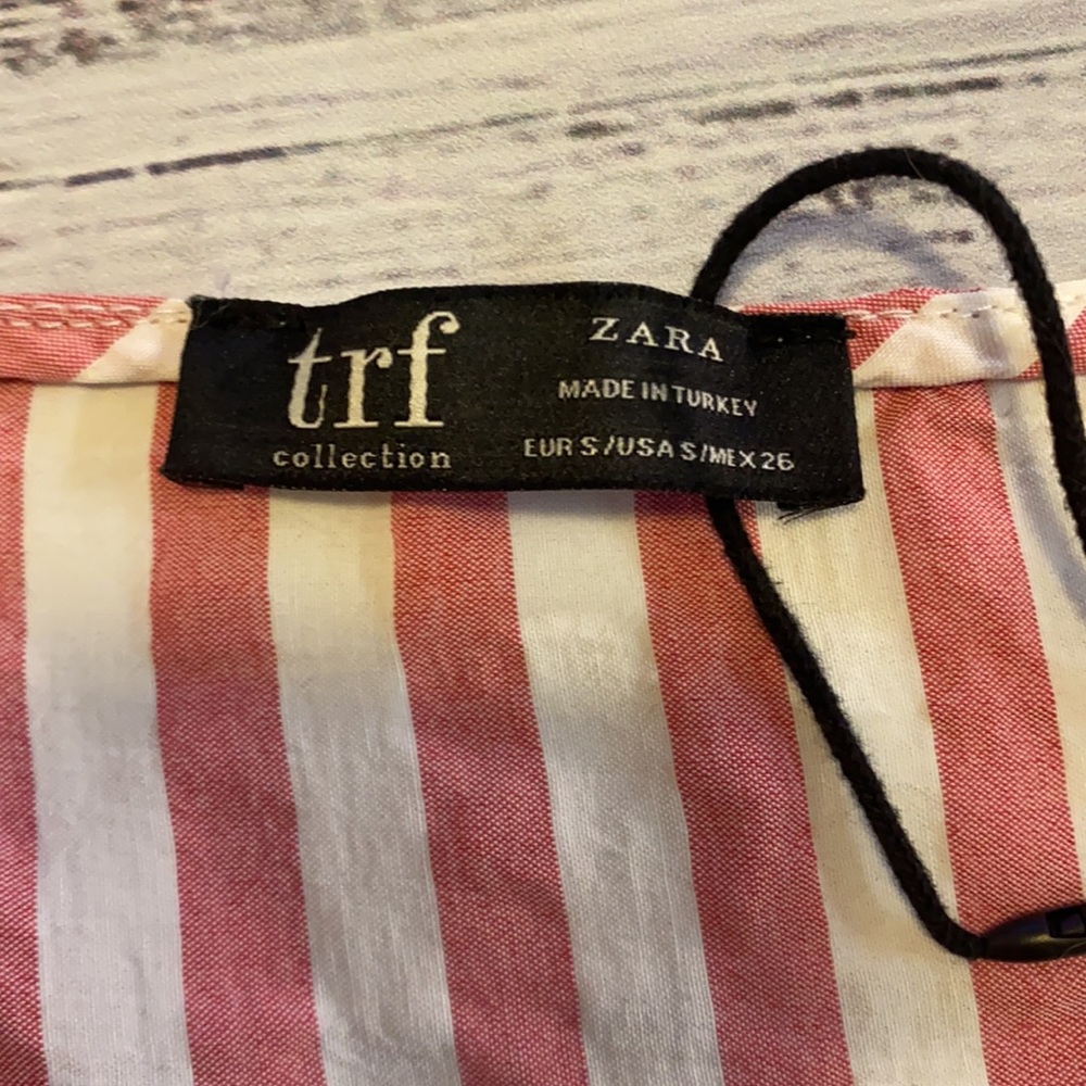 Zara Striped Ruffle Sleeve Top - Picture 4 of 4